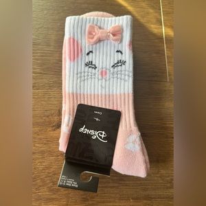 DISNEY-NWT MARIE "The Aristocats" Women's Pink Crew Socks With Velvet Bow